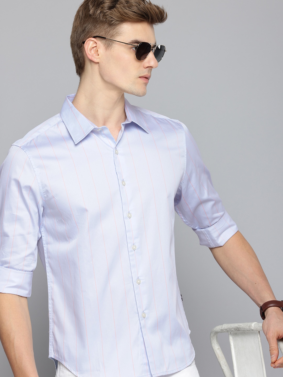 

Levis Pure Cotton Slim Fit Opaque Striped Casual Shirt, Blue