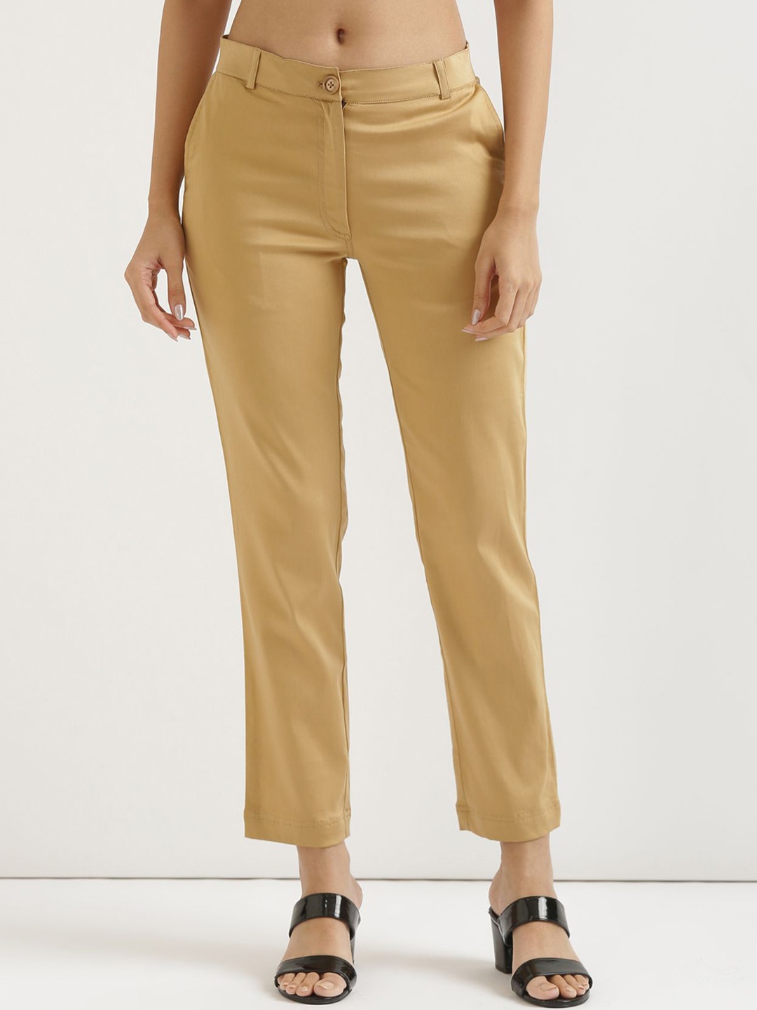 

SAADAA Women Relaxed Straight Leg Straight Fit Formal Trousers, Beige