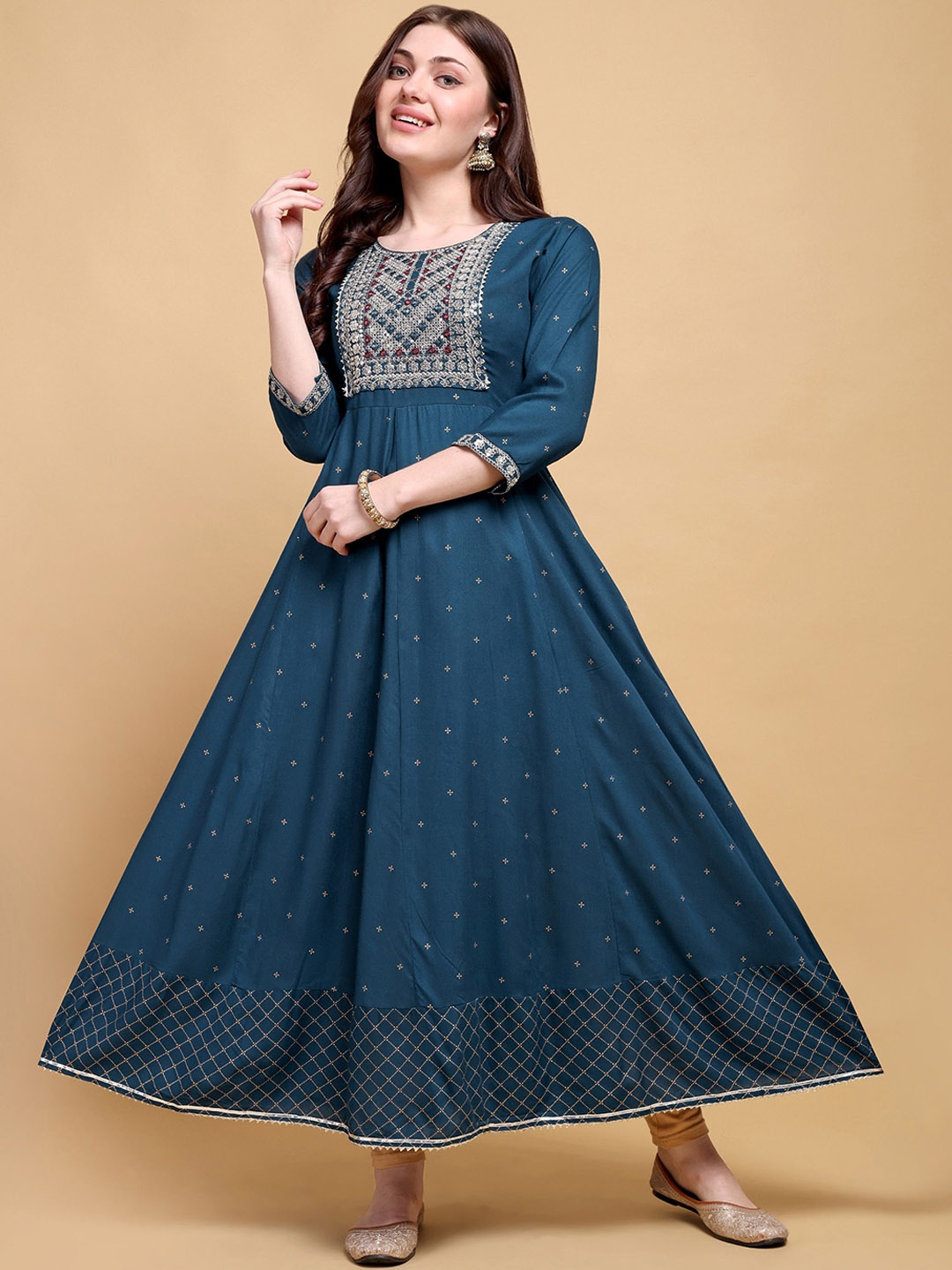 

JAFFRY EMBROIDERY Floral Embroidered Anarkali Kurta, Blue