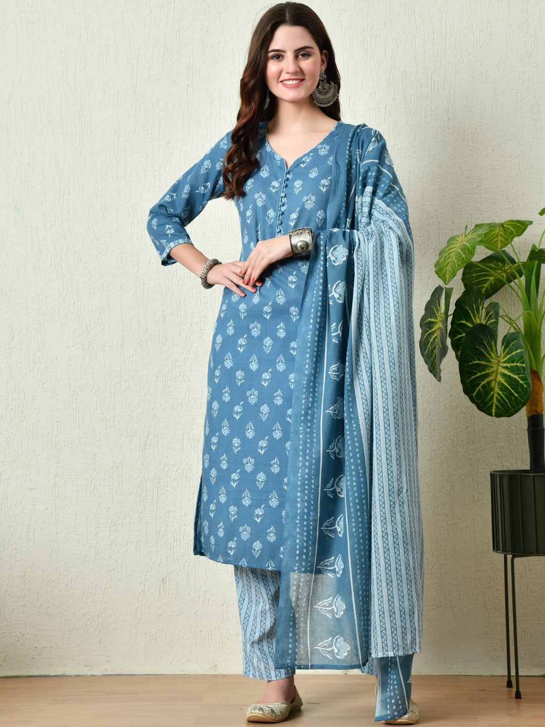 

Akshatani Floral Printed Notch Neck Pure Cotton Straight Kurta With Trousers & Dupatta, Blue