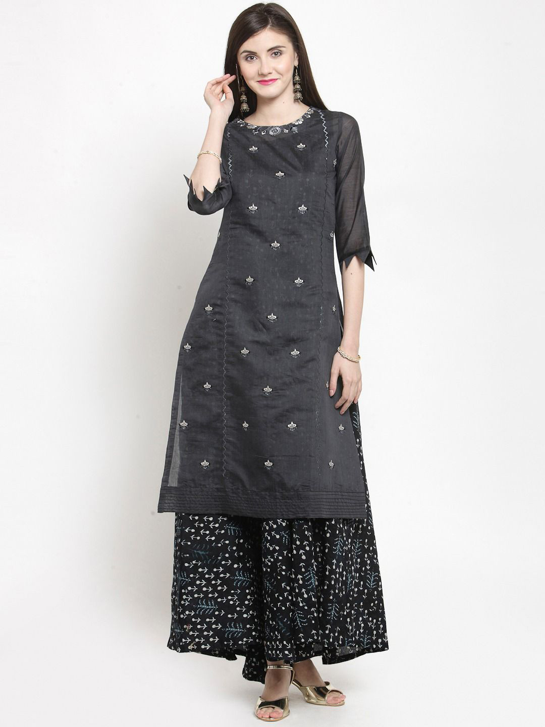 

KALINI Floral Embroidered Round Neck Straight Kurta With Inner, Black