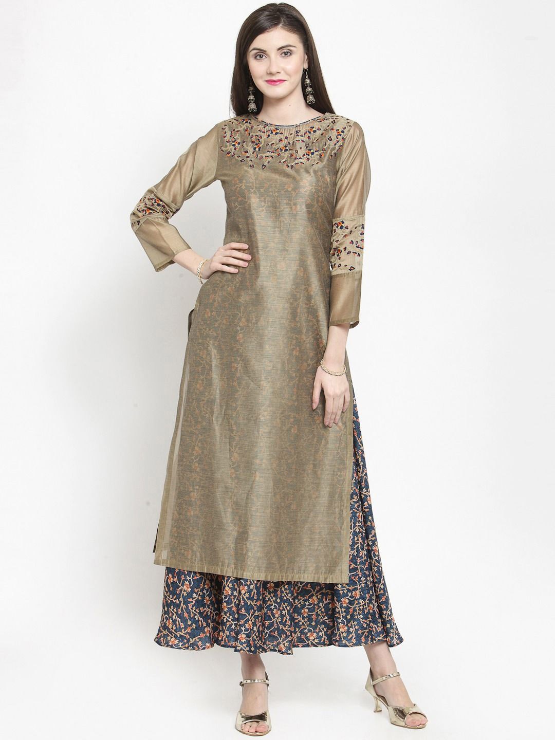 

KALINI Floral Embroidered Round Neck Straight Kurta With Inner, Grey
