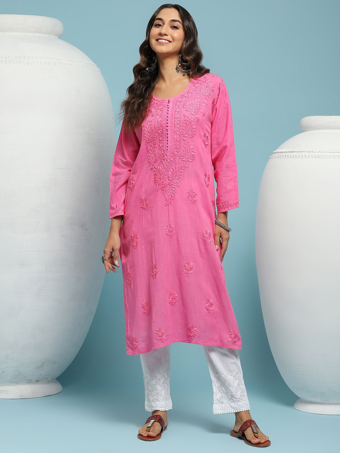 

House of Chikankari Floral Embroidered Pure Cotton Straight Kurta, Pink