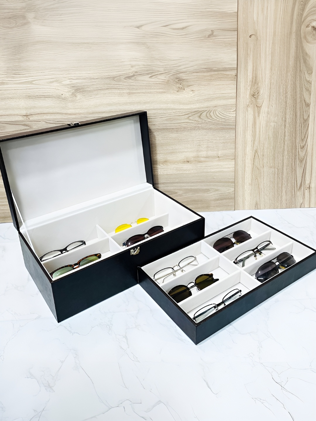 

La Trove Black 12 Slot Sunglass Box