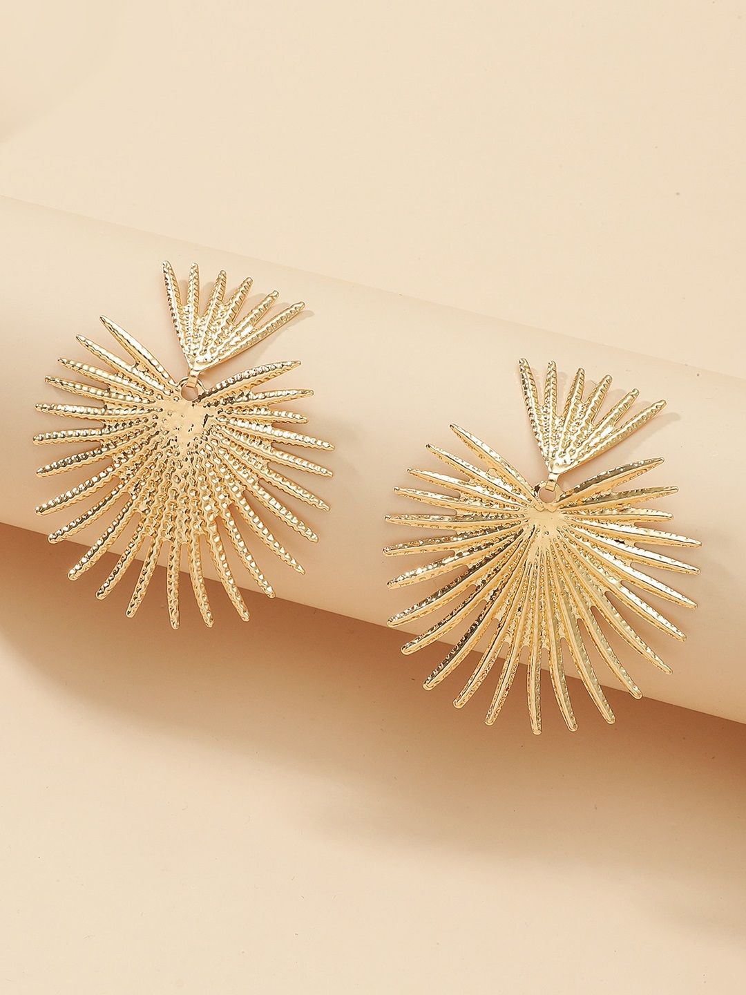 

OOMPH Floral Motif Retro Vintage Style Large Statement Drop Earrings, Gold