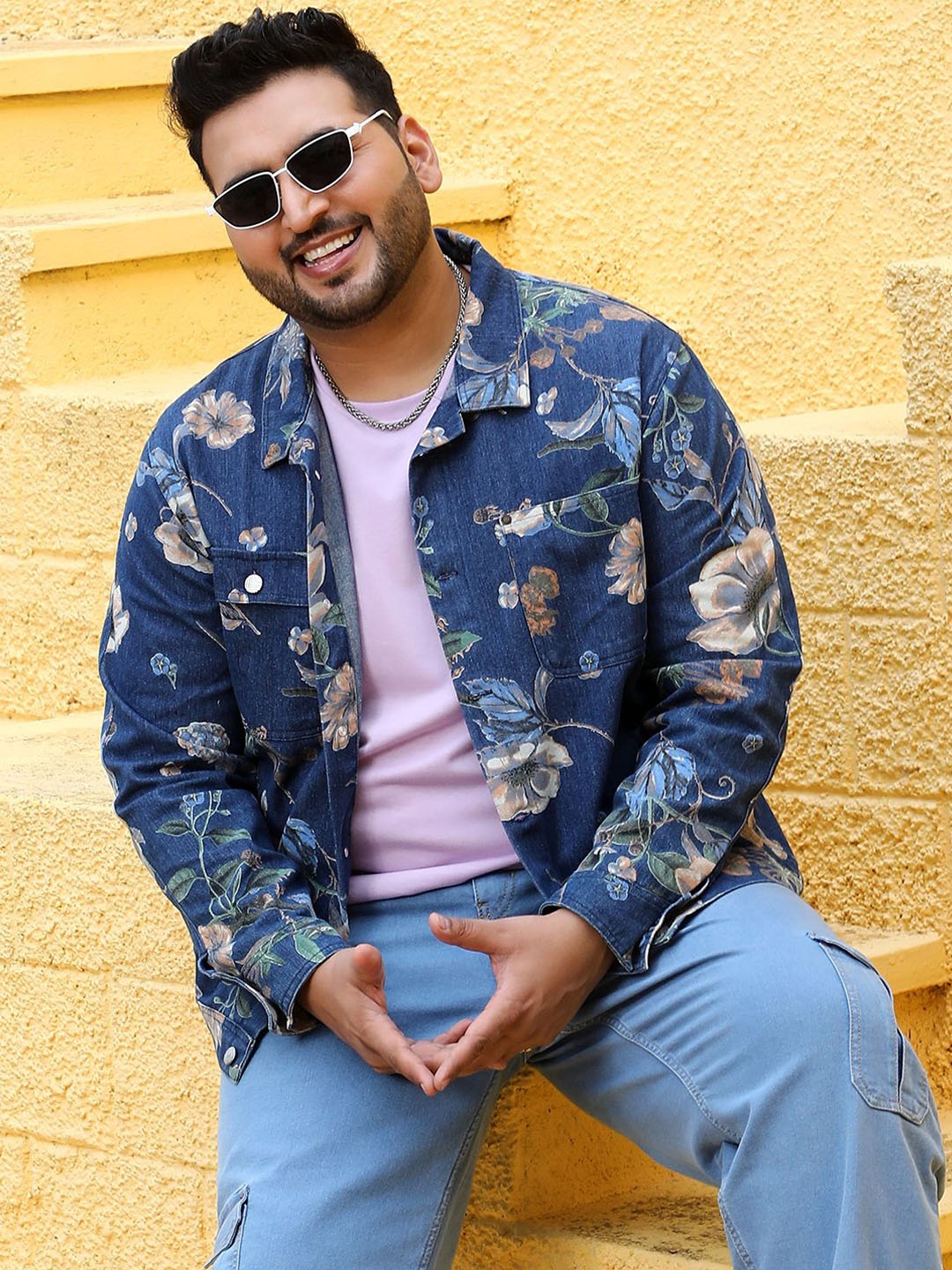 

Instafab Plus Men Floral Lightweight Longline Bomber with Embroidered Jacket, Blue