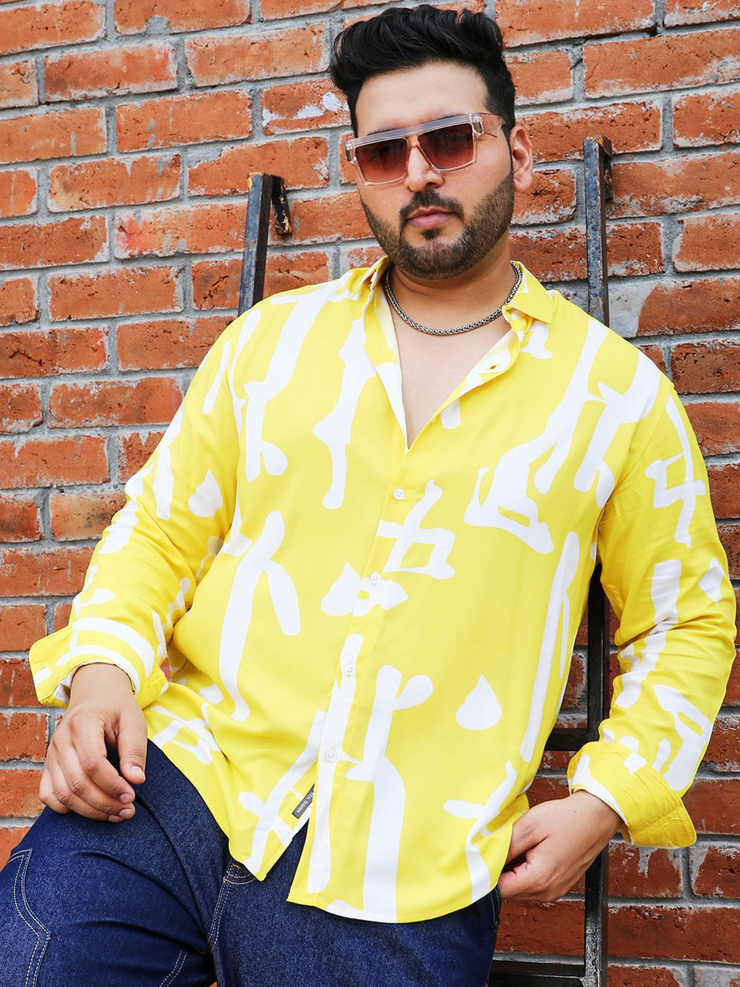 

Instafab Plus Men Comfort Opaque Casual Abstract Printed Shirt, Yellow