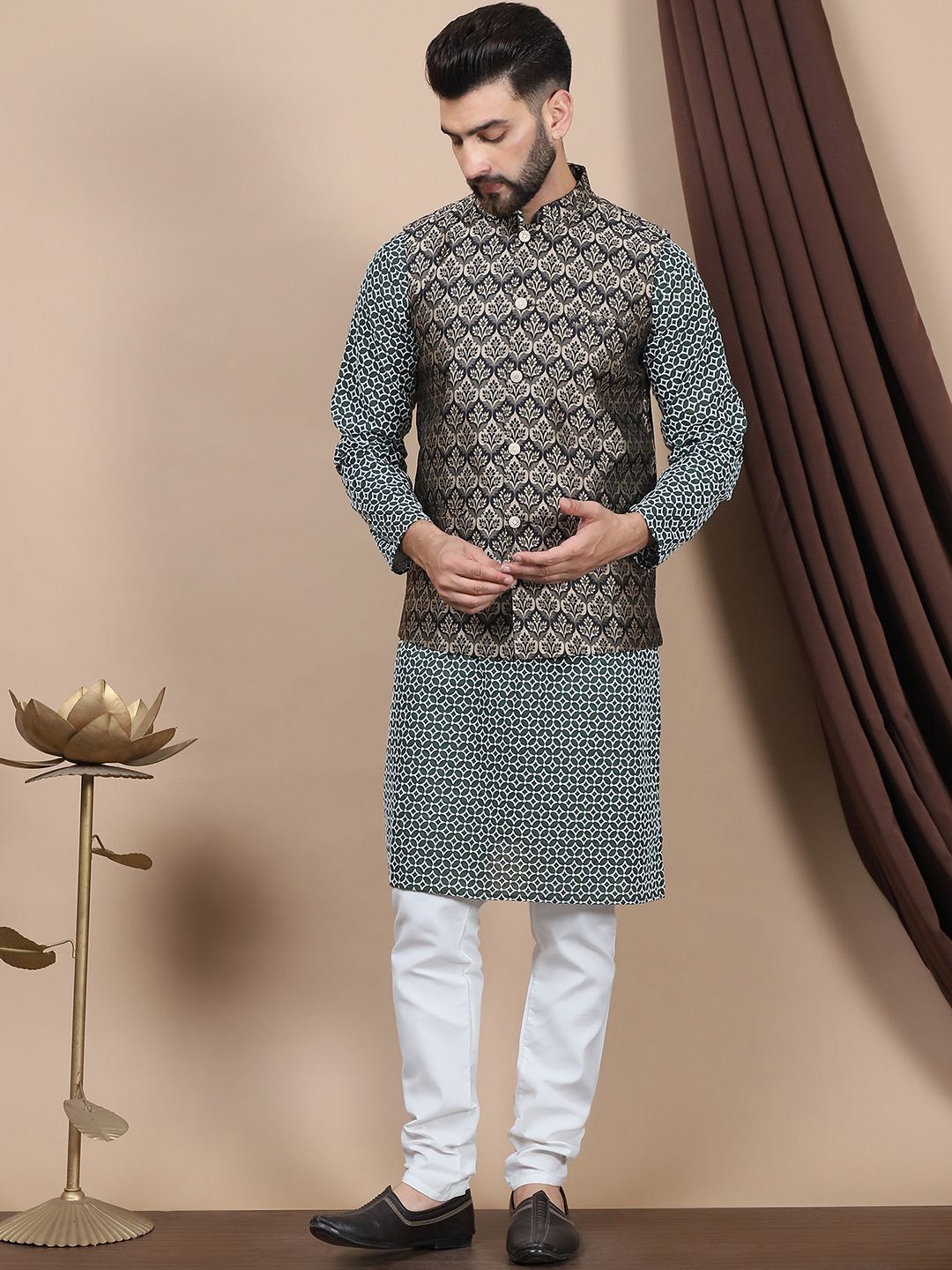 

Anouk Embroidered Regular Pure Cotton Straight Kurta With Churidar & Nehru Jacket, Green