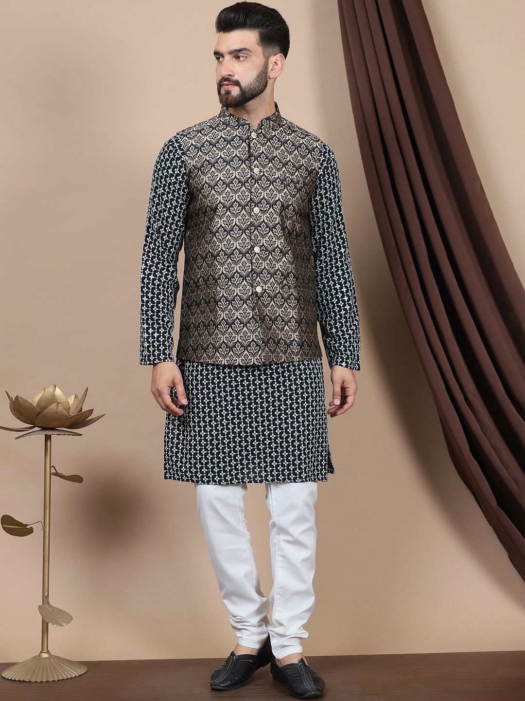 

Anouk Ethnic Motifs Embroidered Pure Cotton Straight Kurta With Churidar & Nehru Jacket, Green