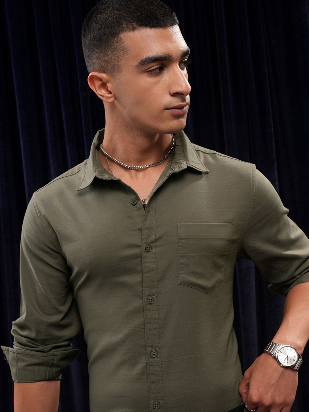 

HIGHLANDER Men Dobby Textured Solid Casual Shirt, Olive