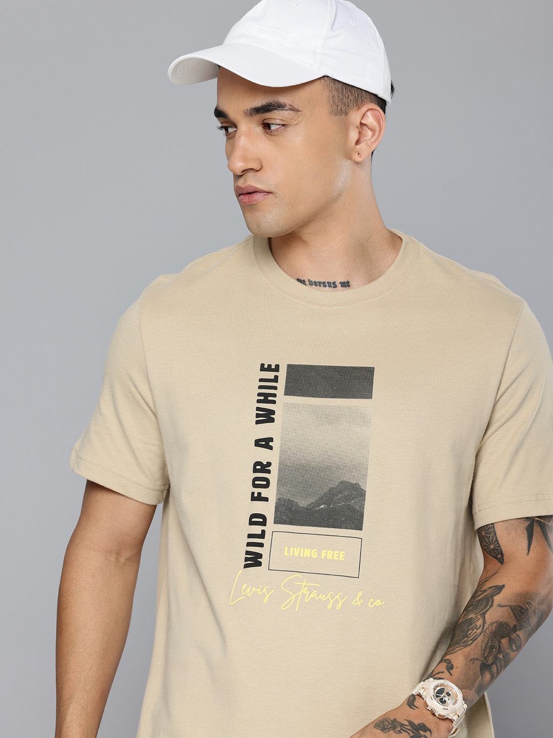 

Levis Graphic Printed Pure Cotton T-shirt, Beige