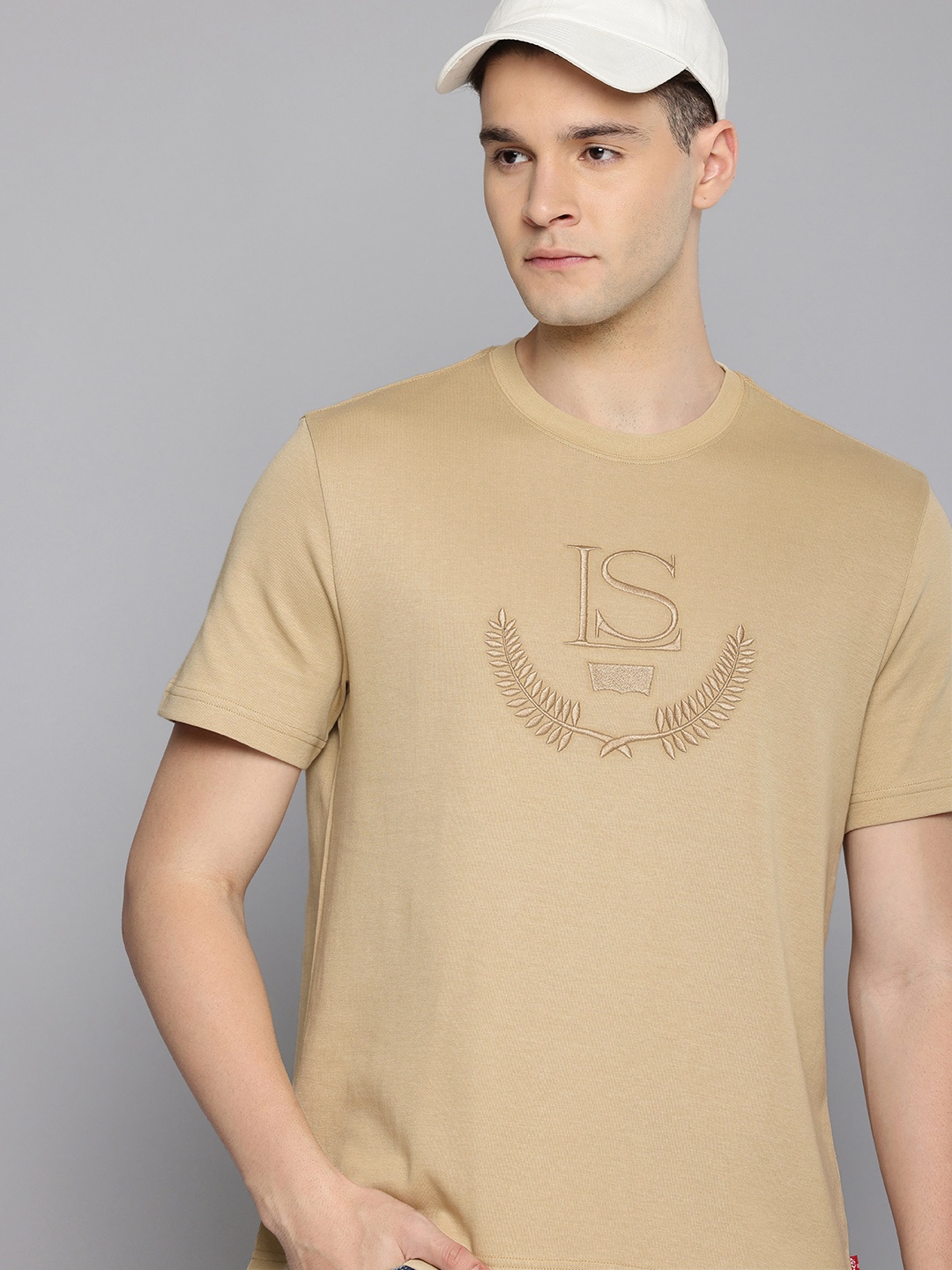 

Levis Embroidered T-shirt, Beige