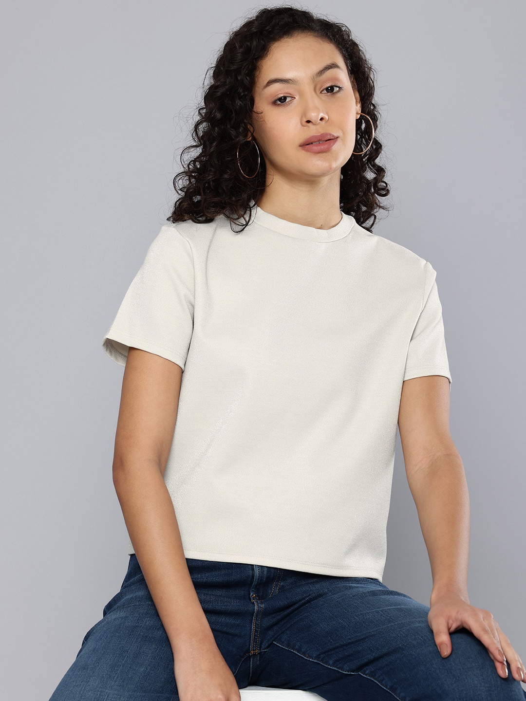 

Levis Embellished Drop-Shoulder Sleeves T-shirt, Grey