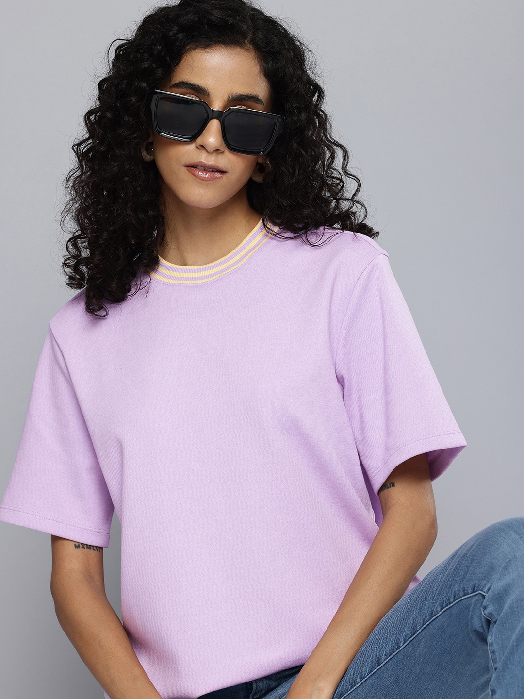 

Levis Drop-Shoulder Sleeves Relaxed Fit T-shirt, Purple
