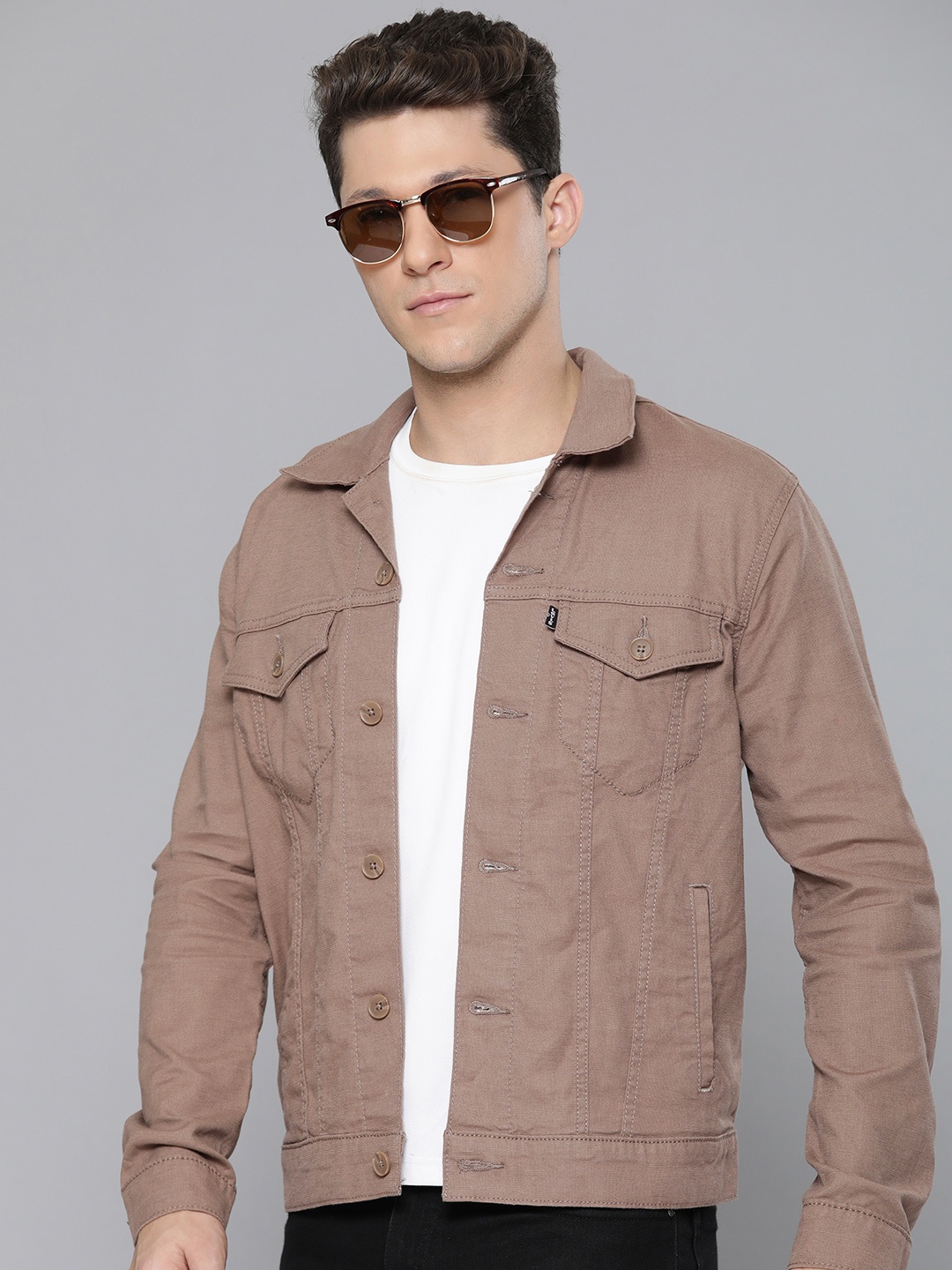 

Levis Solid Tailored Jacket, Beige