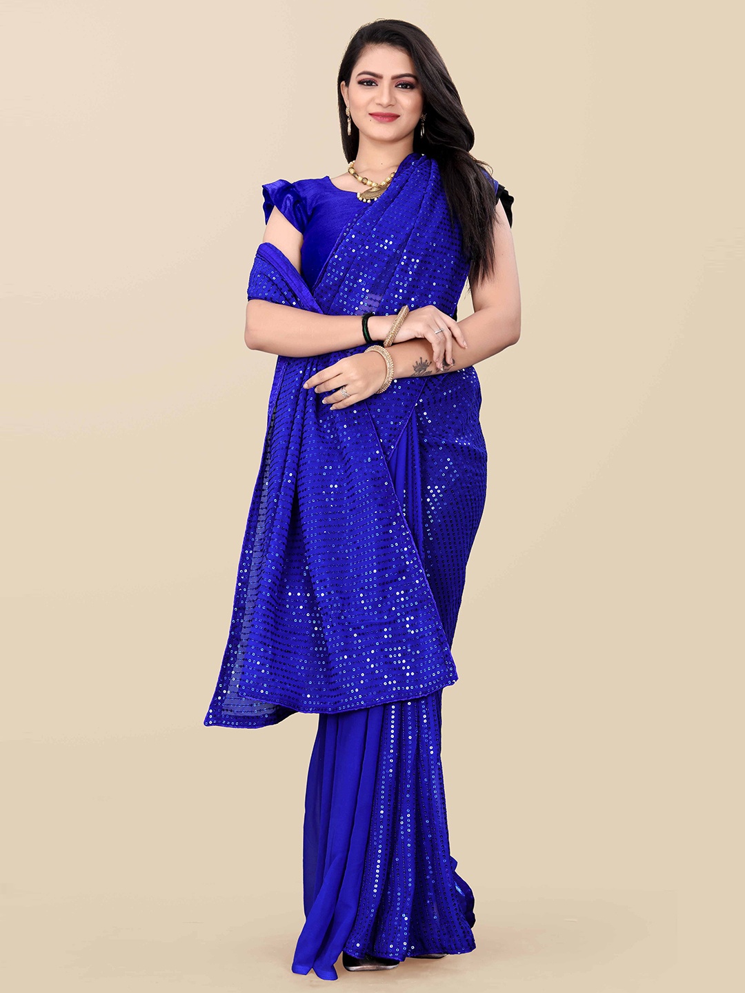 

DDRS FASHION Embellished Sequinned Saree, Blue