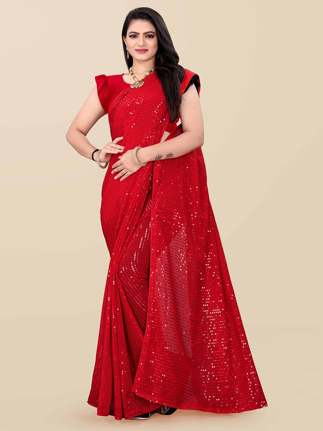 

DDRS FASHION Embellished Sequinned Saree, Red