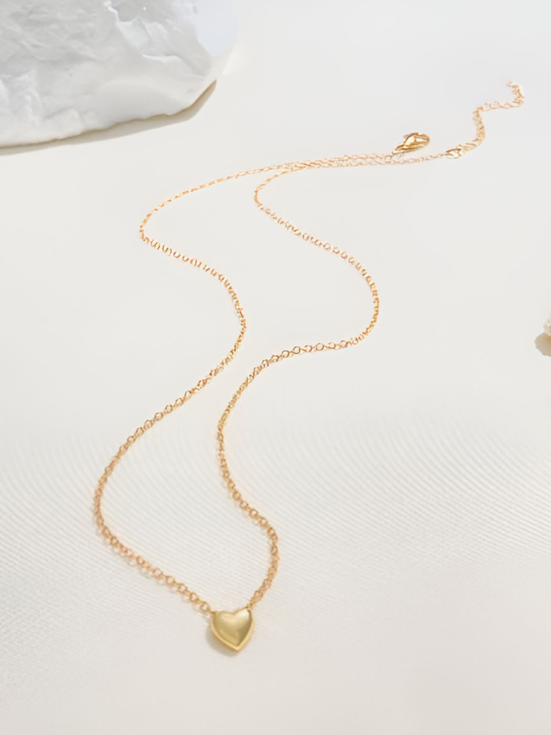 

Goho Heart Shaped Charm Necklace, Gold