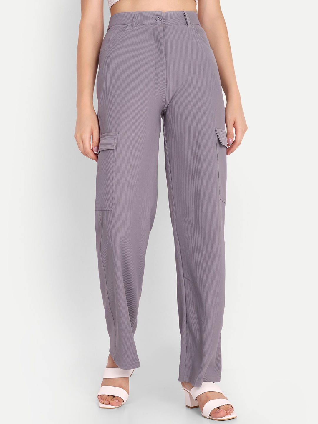 

FNOCKS Women Relaxed Straight Leg Straight Fit High-Rise Cargo Trousers, Grey