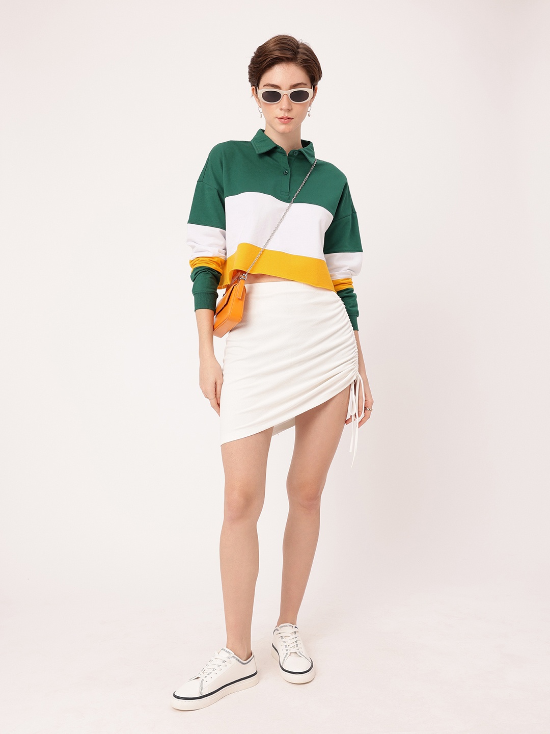 

DressBerry Urban Cool Colourblocked Polo Boxy Crop Sweatshirts, Green