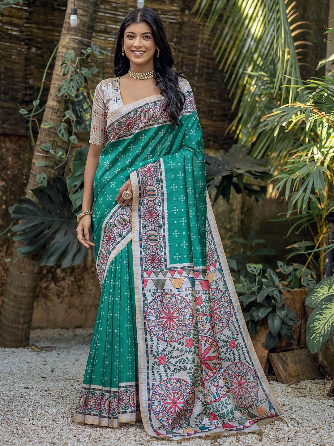 

Mitera Tussar Ethnic Motifs Saree, Green
