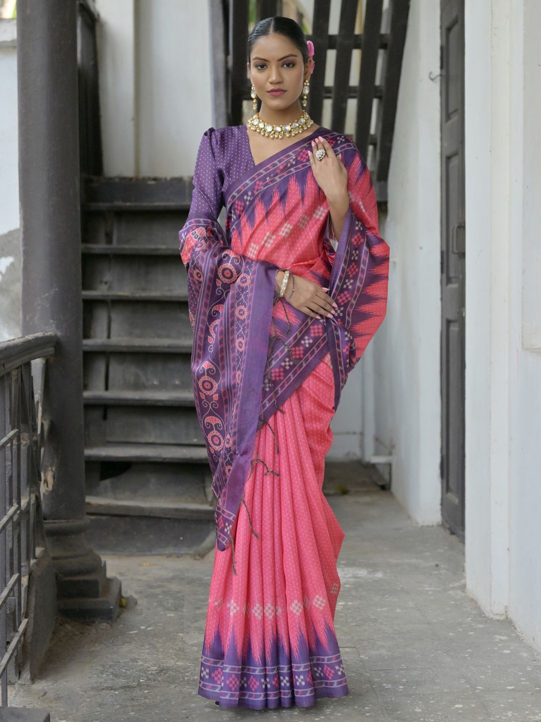

Mitera Tussar Ethnic Motifs Saree, Pink