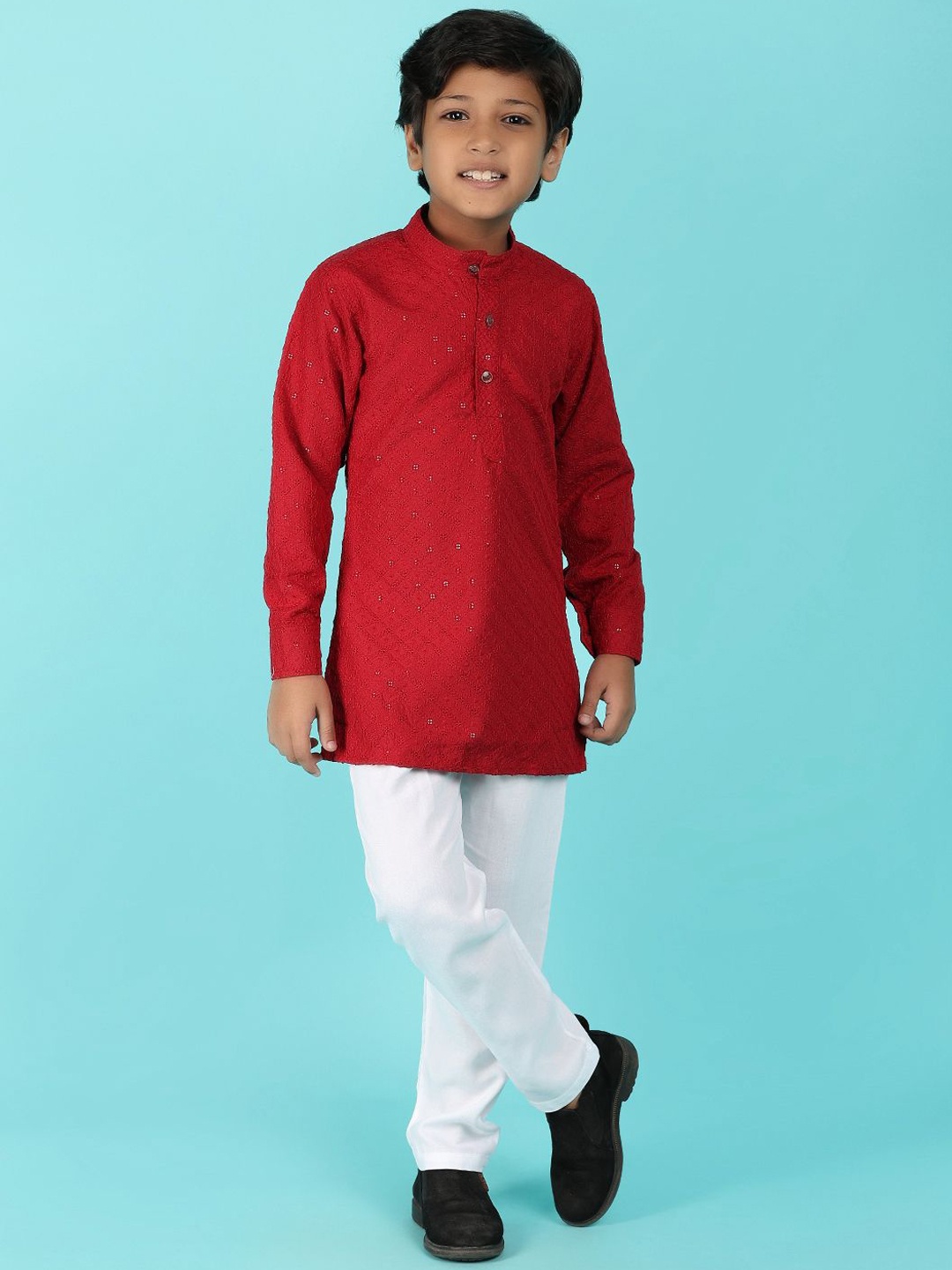 

V-Mart Boys Floral Embroidered Mandarin Collar Pure Cotton Straight Kurta with Pyjamas, Maroon