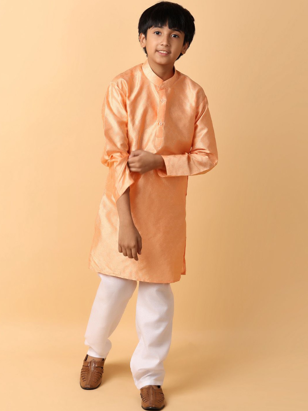 

V-Mart Boys Floral Woven Design Mandarin Collar Straight Kurta with Pyjamas, Peach