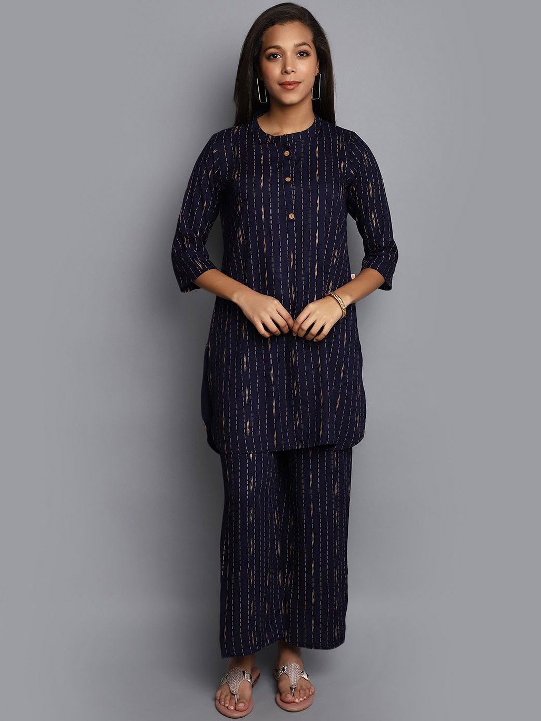 

V-Mart Striped Round Neck Straight Kurta With Palazzos, Navy blue