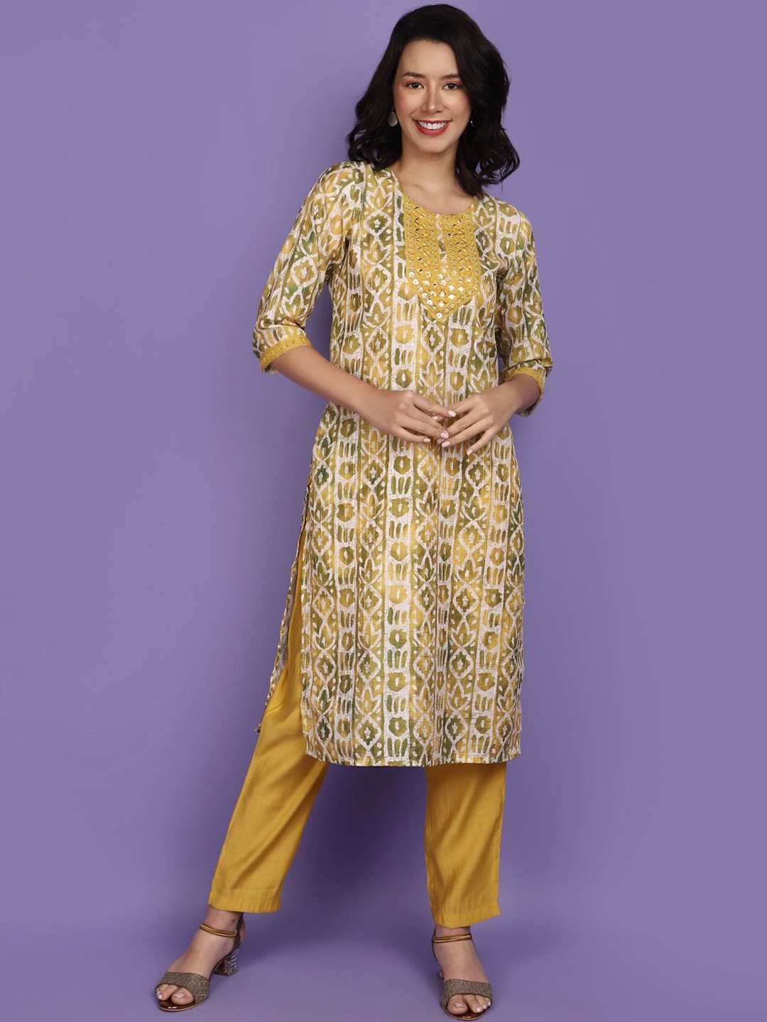 

V-Mart Floral Printed Thread Work Straight Kurta With Trousers, Yellow