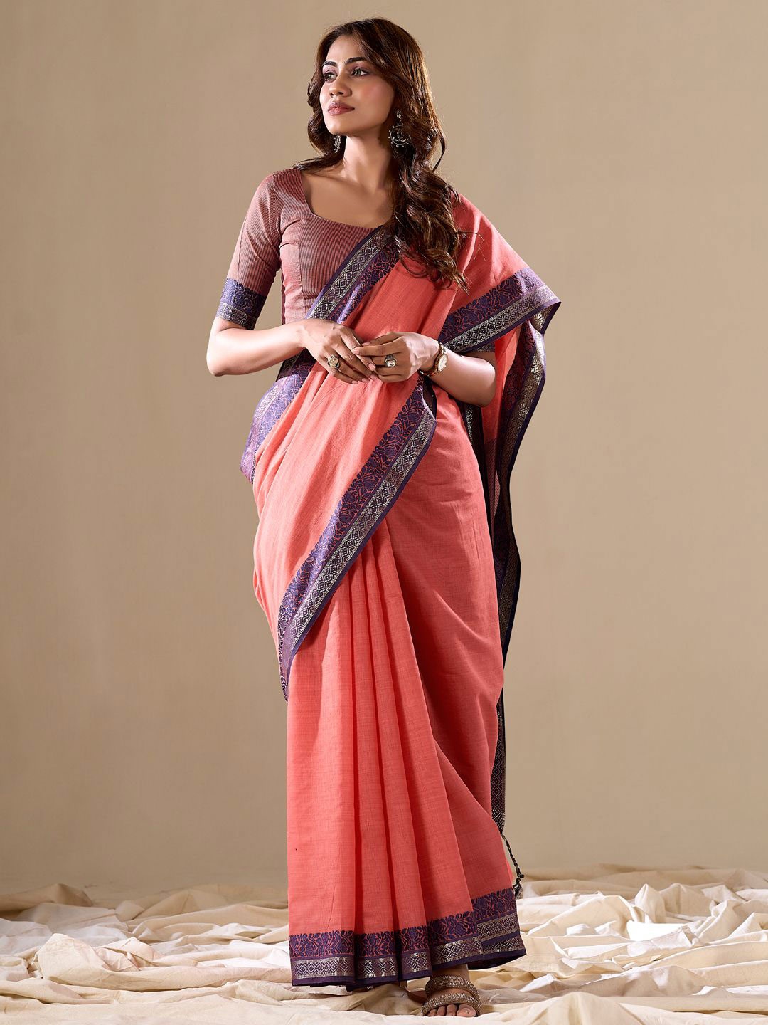 

Mitera Woven Design Saree, Rust