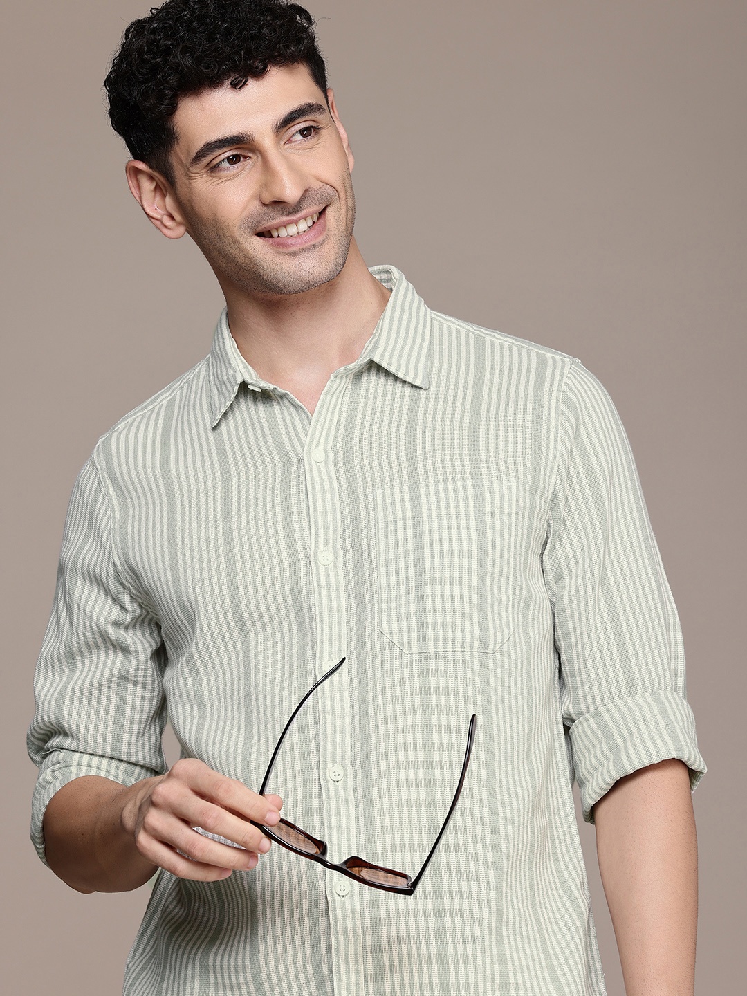 

WROGN Self Striped Pure Cotton Casual Shirt, Off white