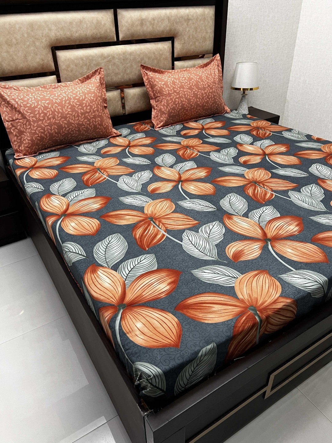

Pure Decor Grey & Rust Floral Cotton 300 TC King Bedsheet with 2 Pillow Covers