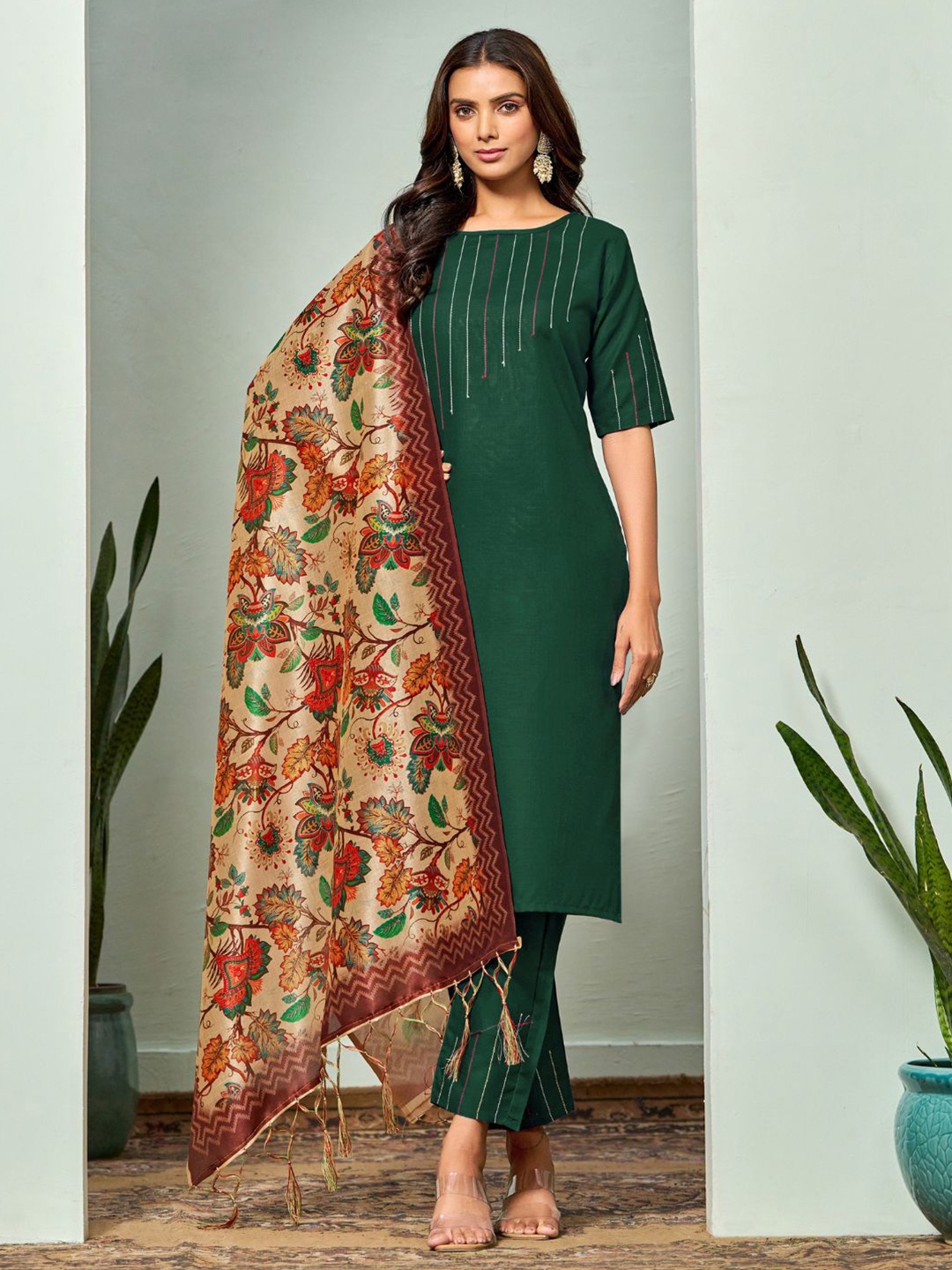 

Sangria Round Neck Thread Work Straight Kurta With Trouser & Dupatta, Green