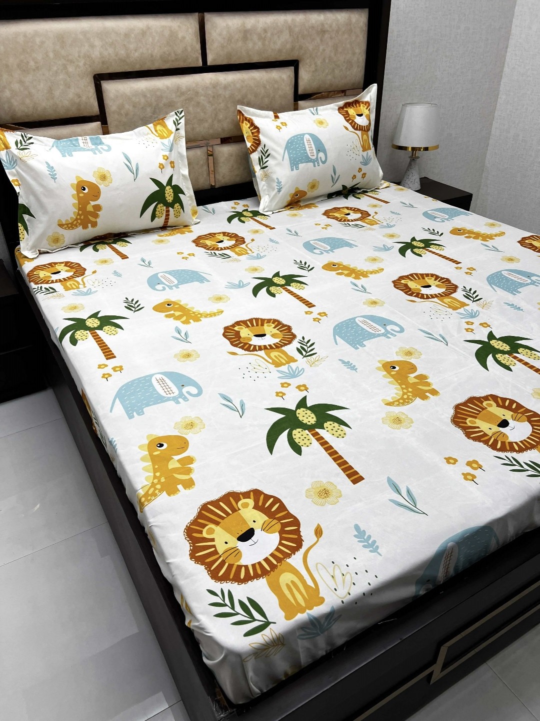 

Pure Decor White Cartoon Characters Cotton 300 TC Queen Bedsheet with 2 Pillow Covers