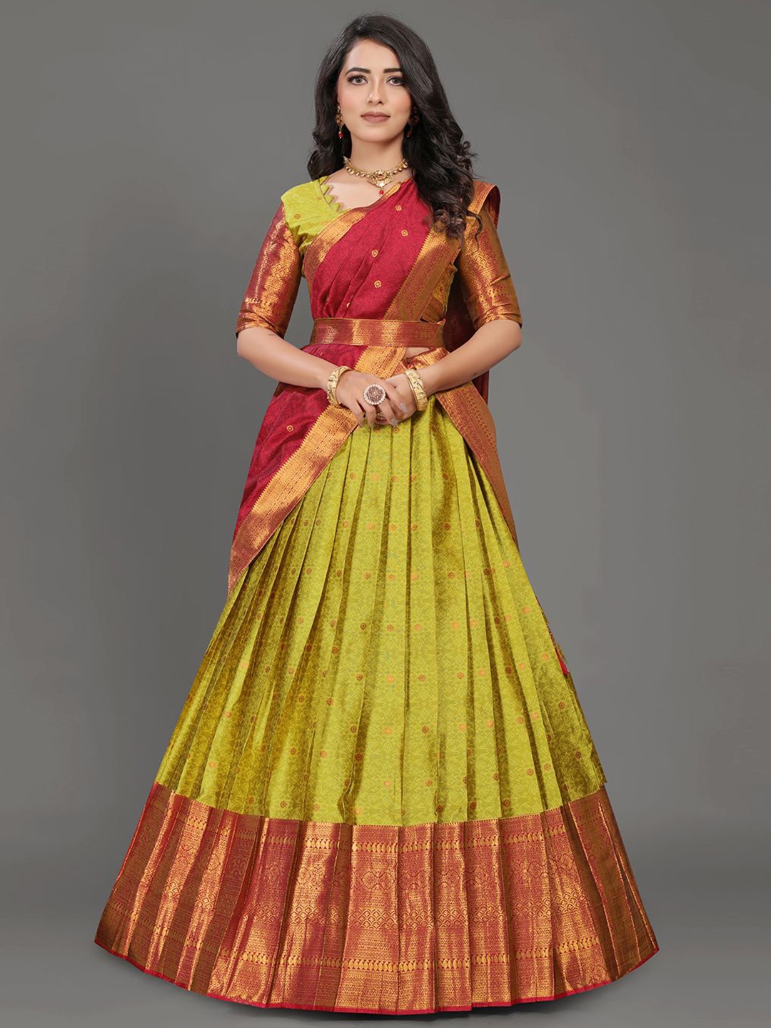 

Saaransh Unstitched Lehenga & Blouse With Dupatta, Yellow