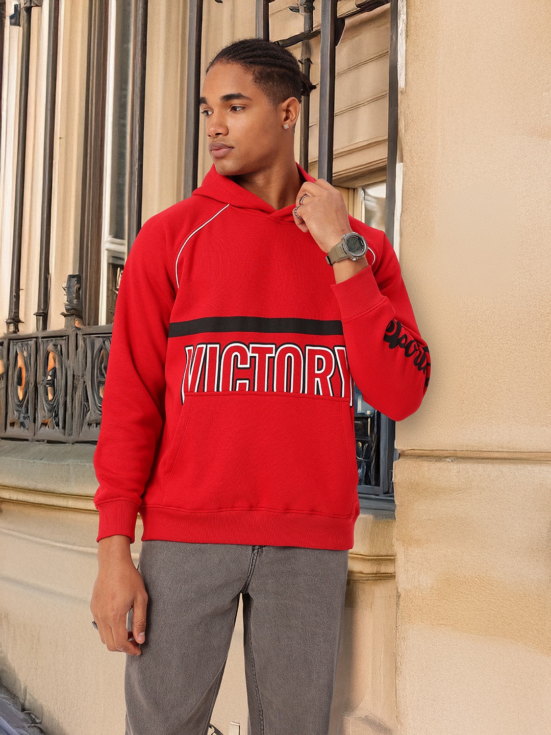 

Kook N Keech Sporty Edge Printed Hooded Relaxed Fit Sweatshirt, Red