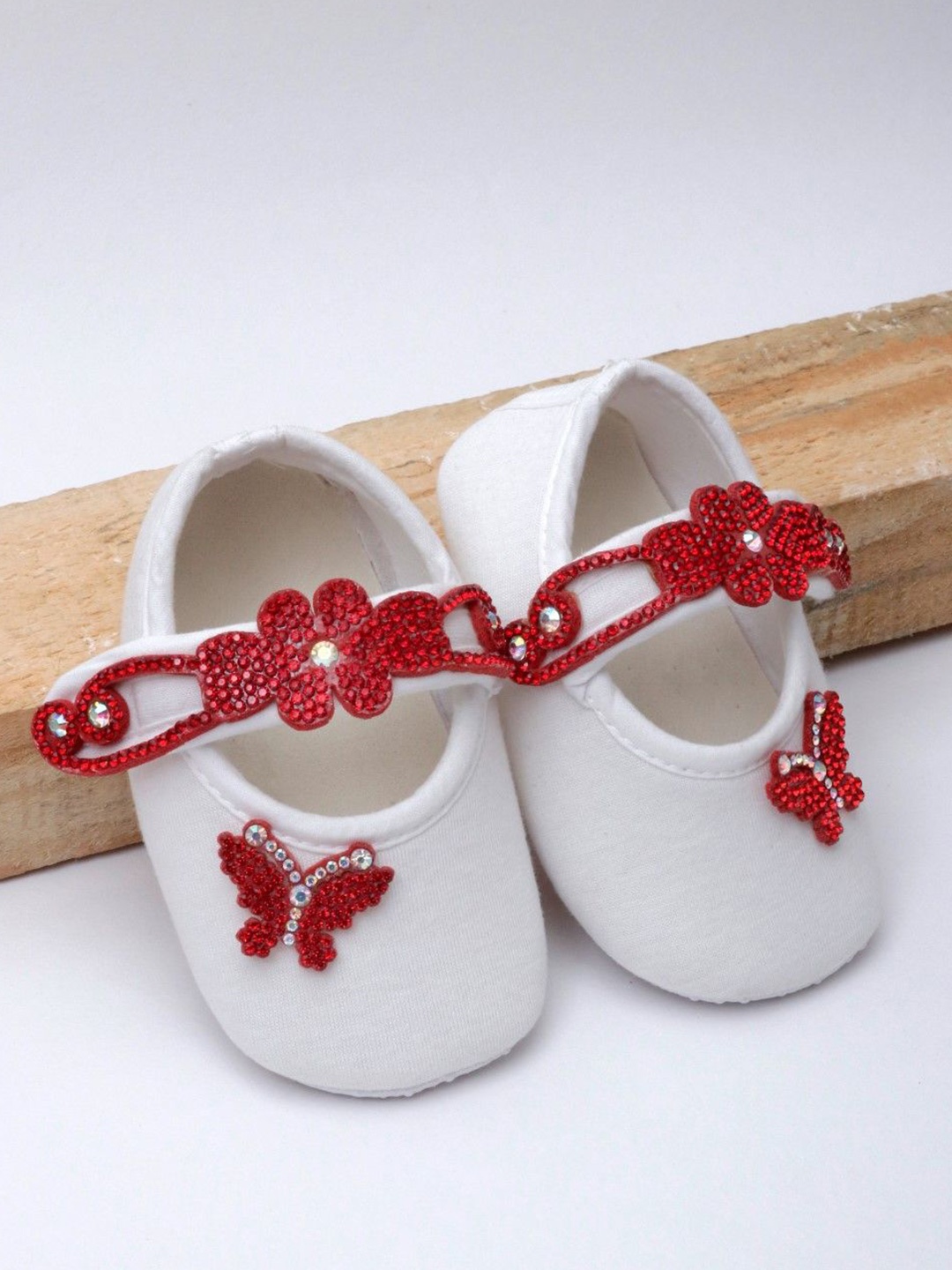

BAESD Infants Girls Embellished Cotton Booties, White