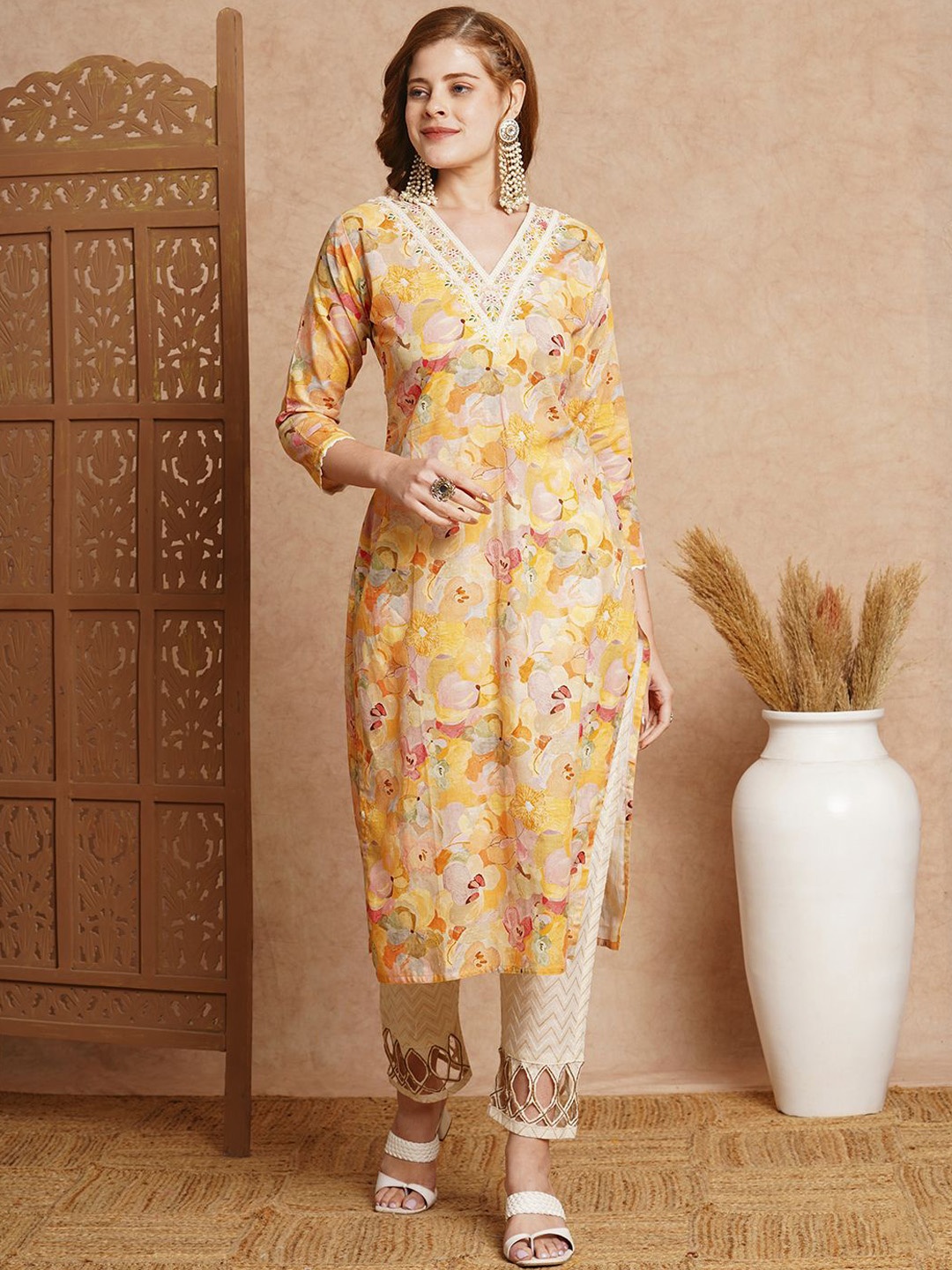 

FASHOR Floral Printed Embroidered Sequinned Cotton Straight Kurta, Yellow
