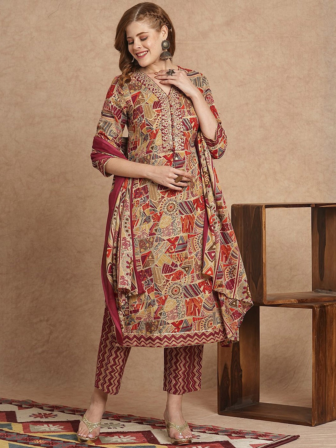 

FASHOR Floral Printed V-Neck Thread Work Pure Cotton Kurta with Trousers & Dupatta, Maroon