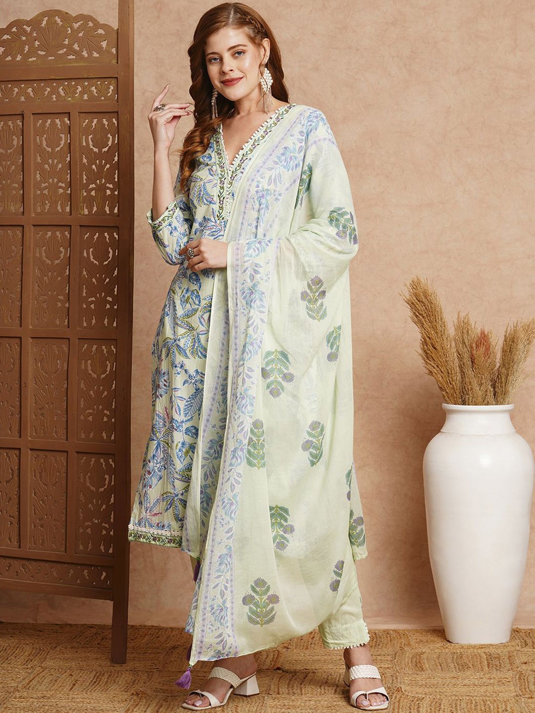 

FASHOR Floral Printed V-Neck Thread Work Pure Cotton Kurta with Trousers & Dupatta, Green