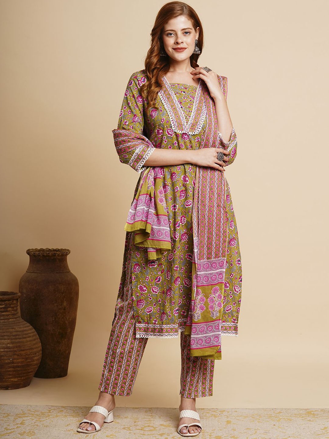 

FASHOR Floral Printed Pure Cotton Straight Kurta With Trousers & Dupatta, Green