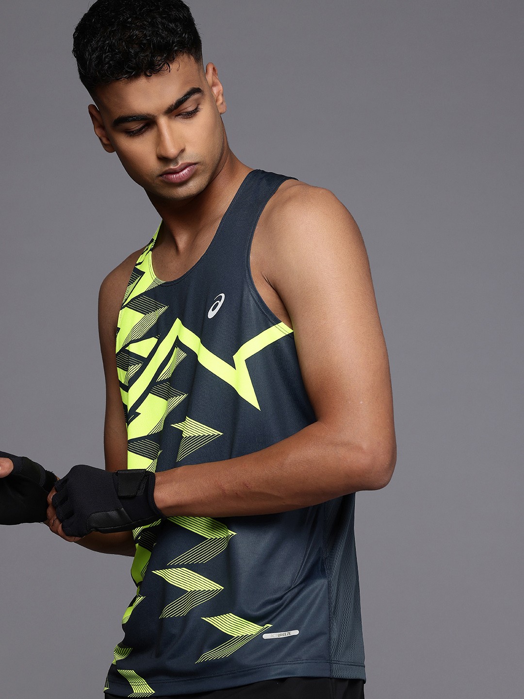 

ASICS Geometric Printed Running T-shirt, Navy blue