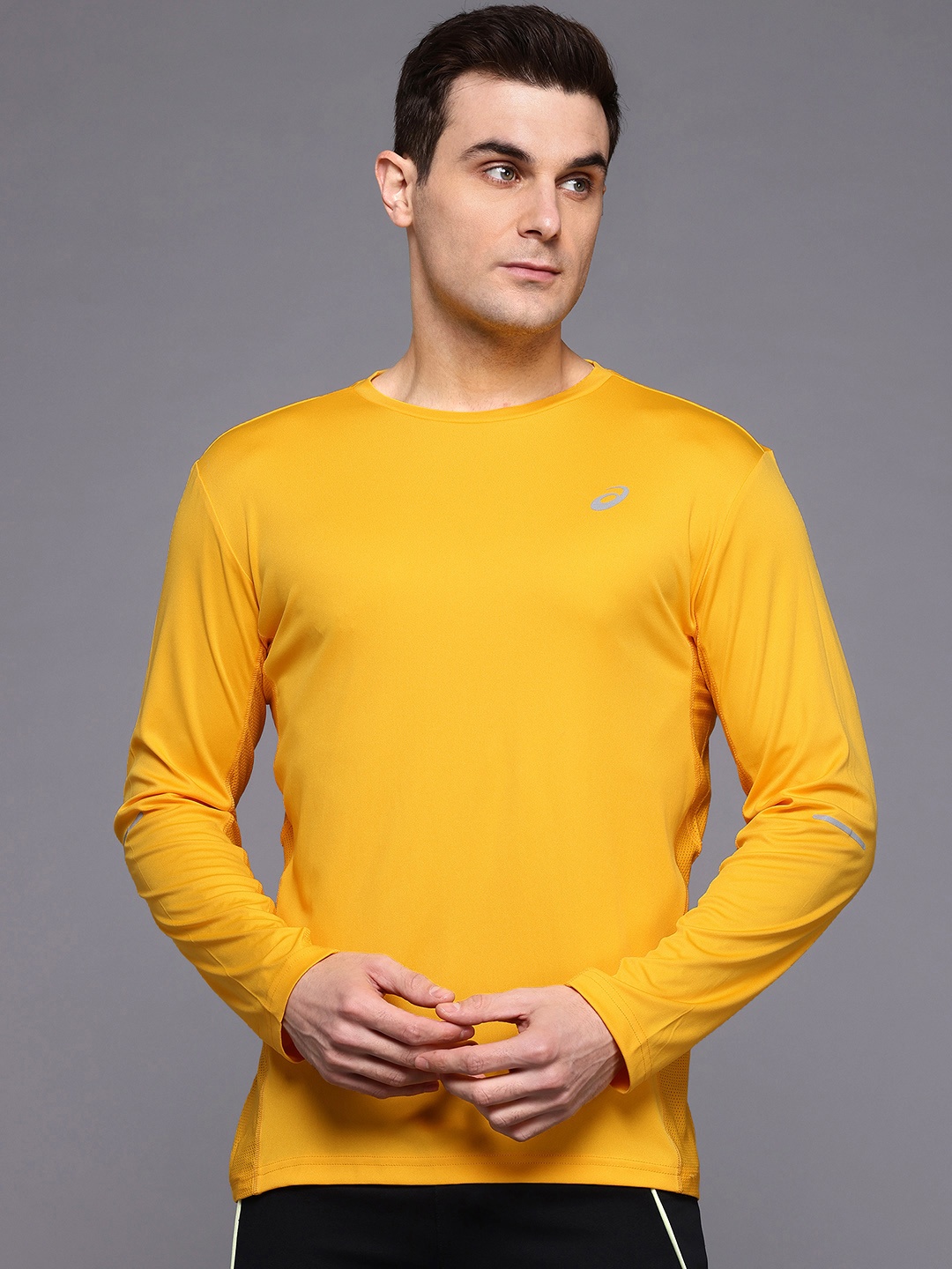 

ASICS Solid Cut & Sew Running T-shirt with Reflective Details, Yellow