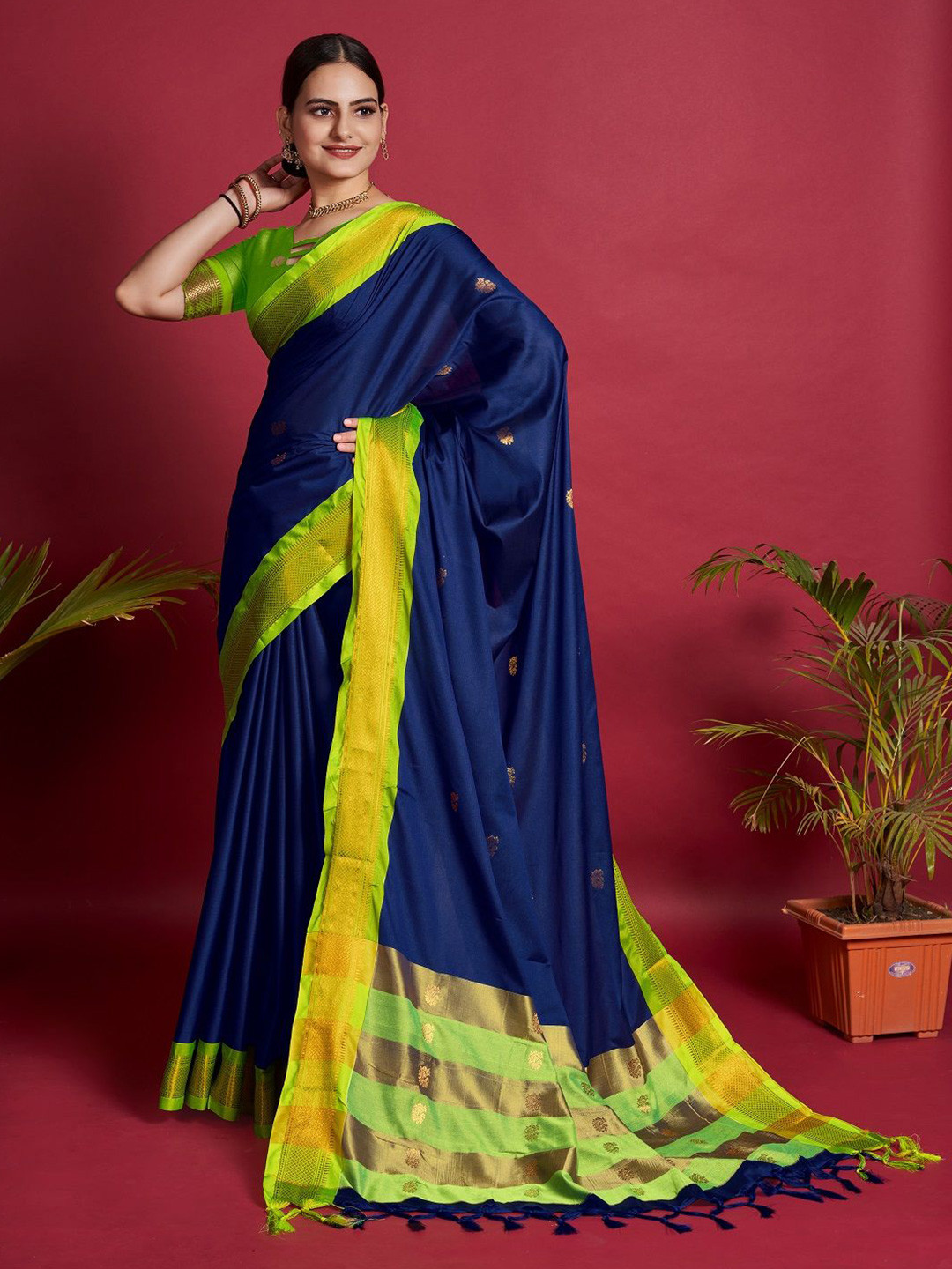 

ORUS Ethnic Motifs Zari Kanjeevaram Saree, Navy blue