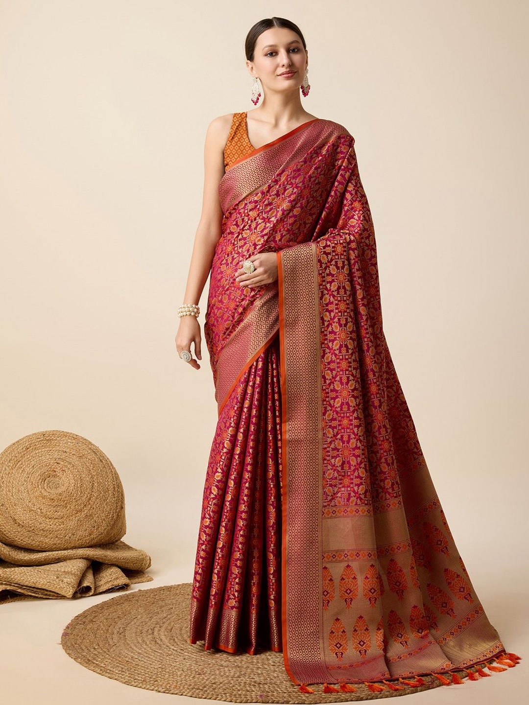 

ORUS Woven Design Zari Patola Saree, Pink