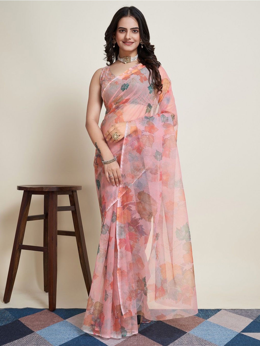 

ORUS Floral Supernet Saree, Peach