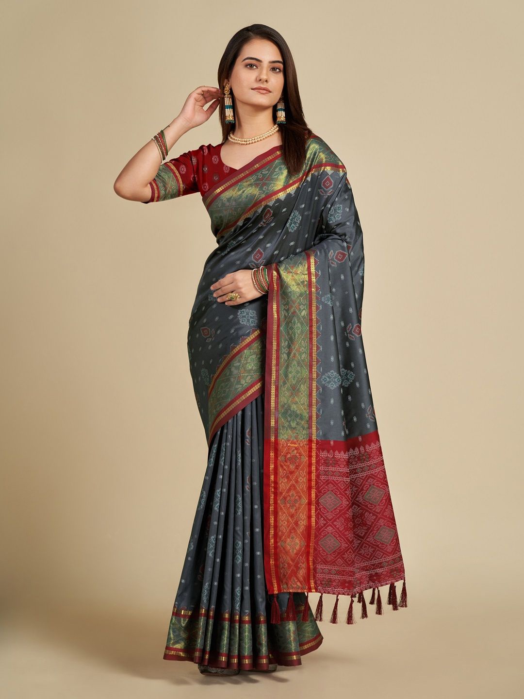 

ORUS Floral Zari Patola Saree, Grey
