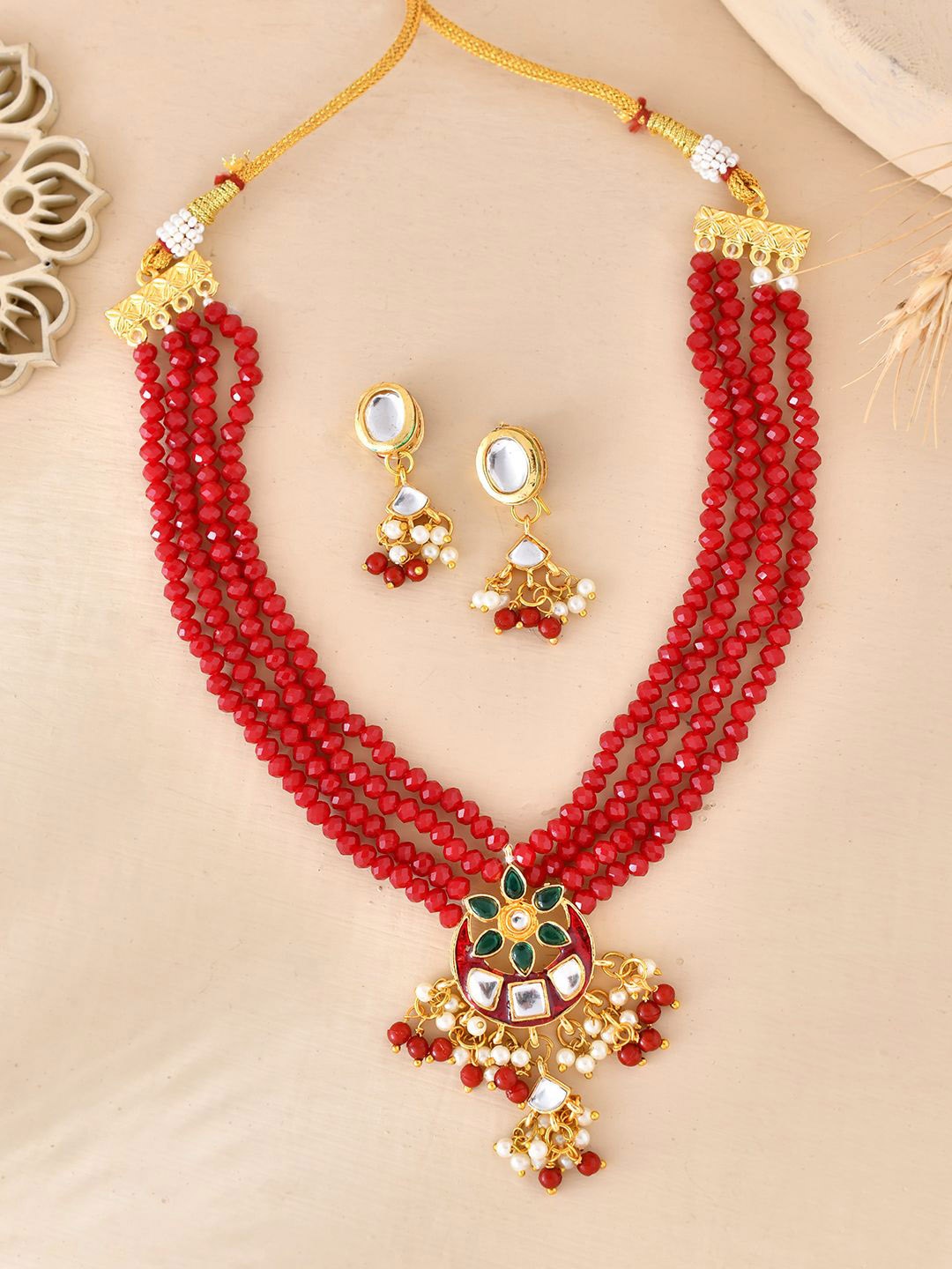 

Silvermerc Designs Gold-Plated Kundan Stone Studded Jewellery Set