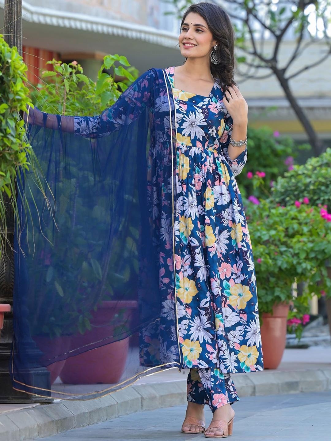 

ODETTE Floral Printed Regular Anarkali Kurta with Trousers & With Dupatta, Blue